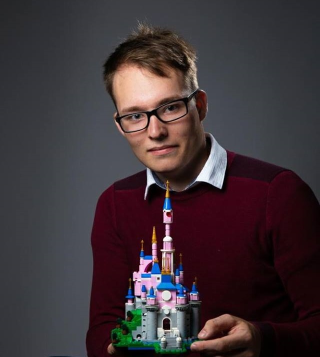 Guillaume Roussel, Créateur de la Réplique de Disneyland Paris en LEGO