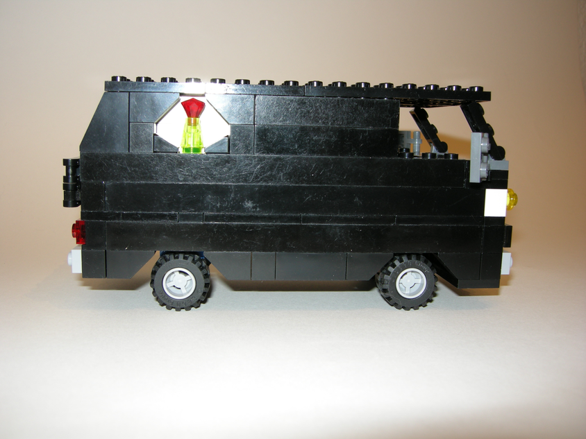 LEGO IDEAS Ford Econoline Vintage Van