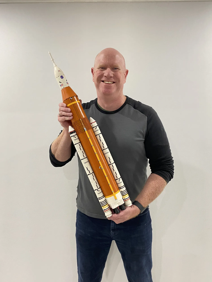 LEGO IDEAS - NASA's Space Launch System: To the Moon and Mars