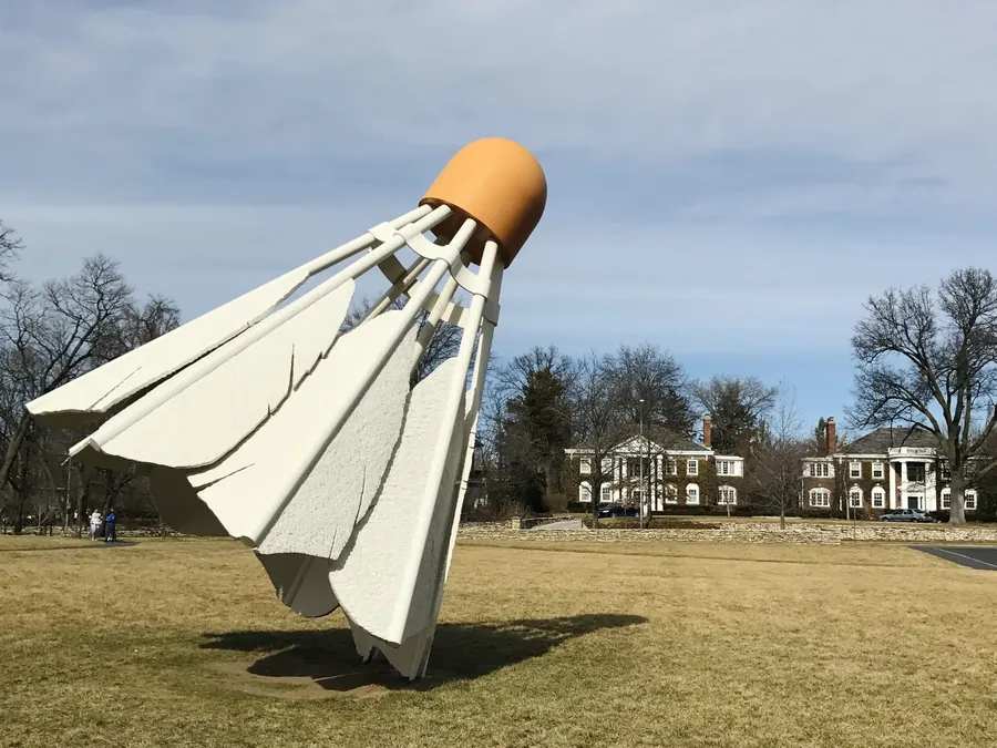 Large shuttlecock clearance