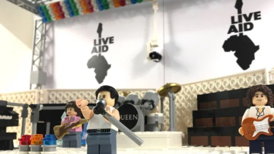 Lego queen live store aid