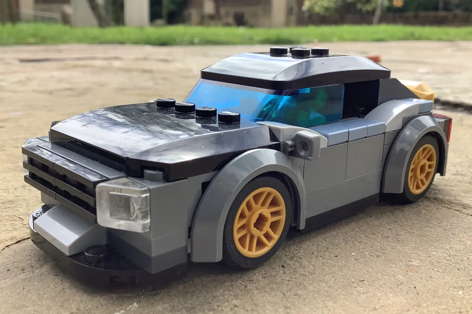 LEGO IDEAS Grey Spots Car