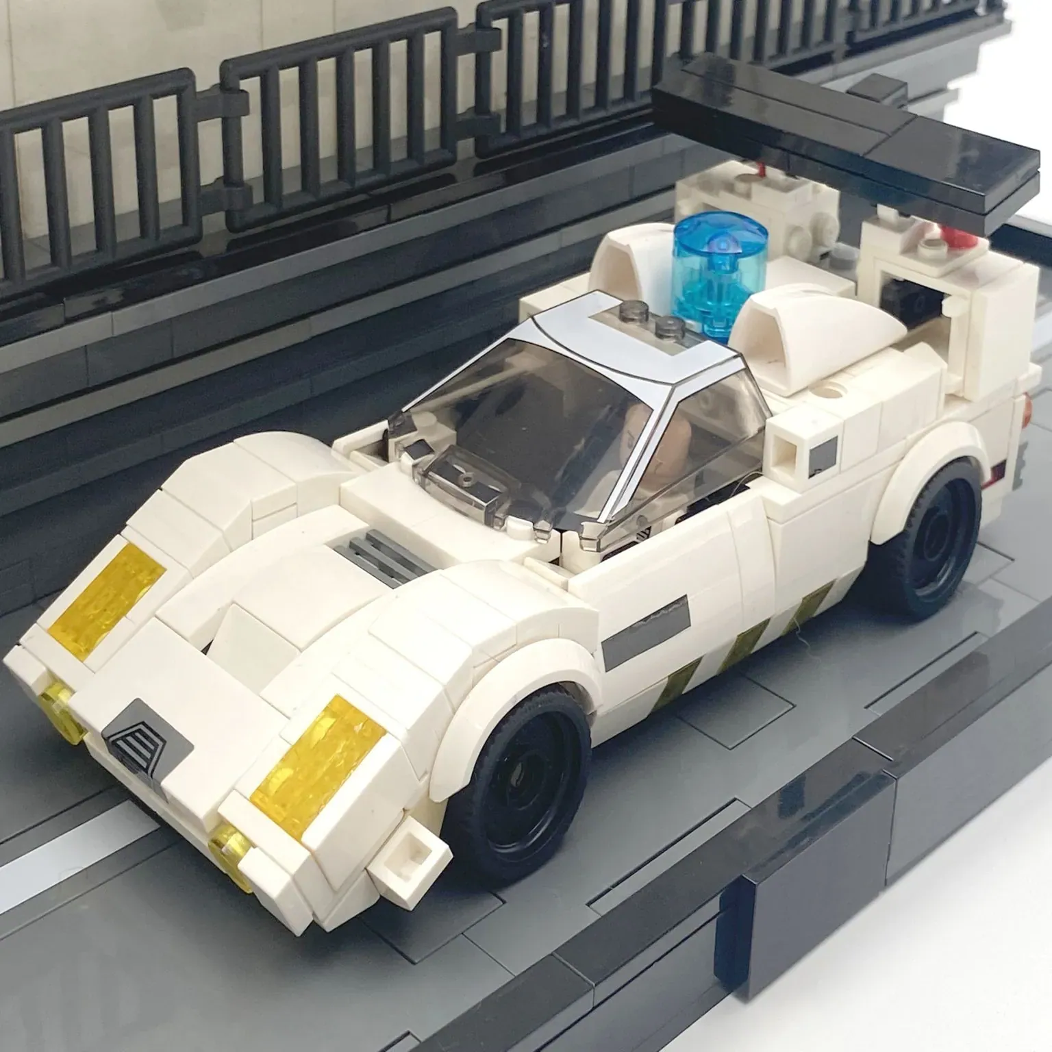 THX-1138 Police Car (Modified Lola T70 Mk III) | LEGO® Ideas