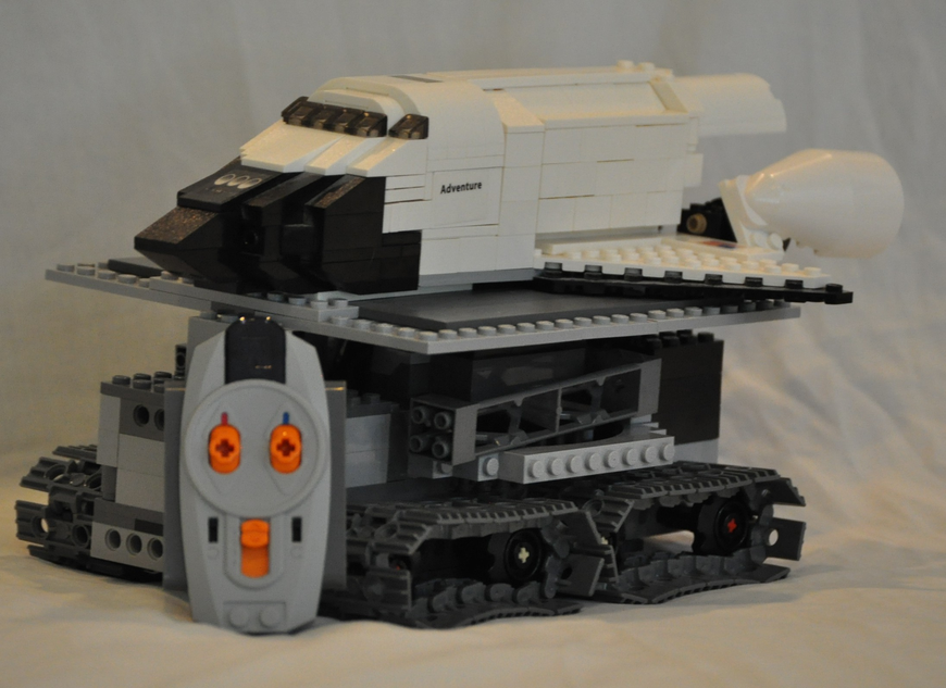 LEGO IDEAS Motorized Space Shuttle Transporter