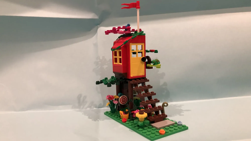 LEGO IDEAS Exhibit your creativity in The LEGO House All