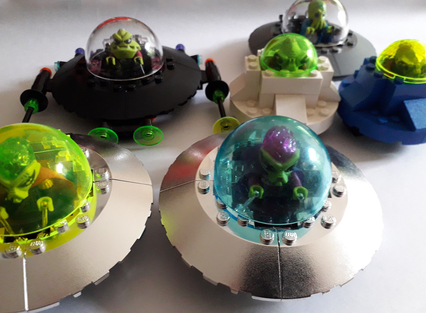 LEGO IDEAS Alien UFOs