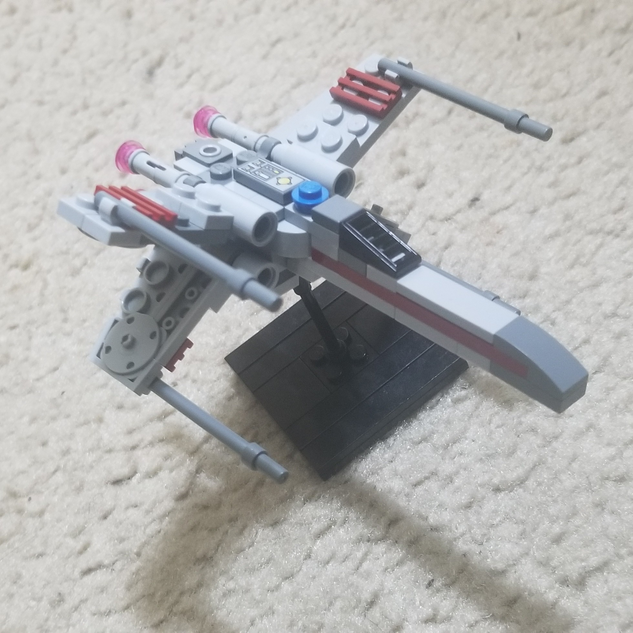 LEGO IDEAS Build to Give 2020 Micro Red 5 X Wing