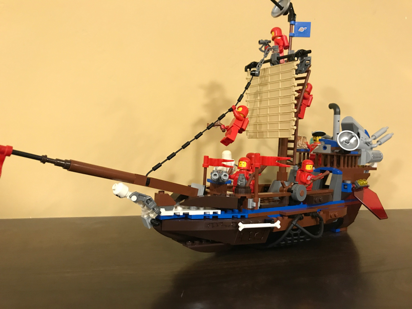 Lego space online pirates