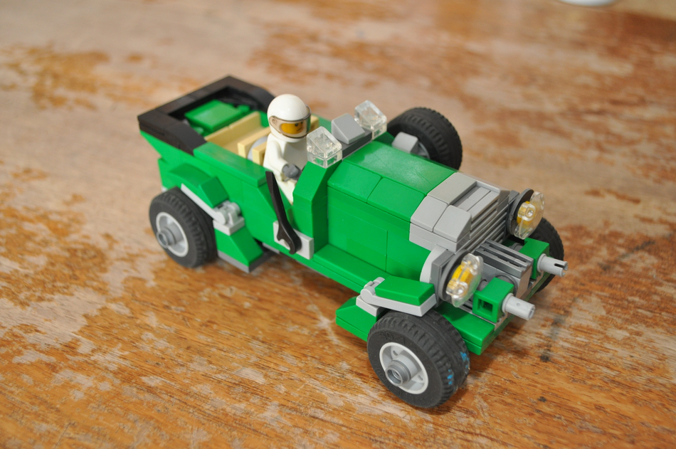 Lego bentley online car