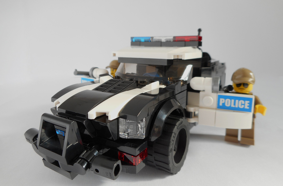 LEGO IDEAS Police Pursuit Vehicle