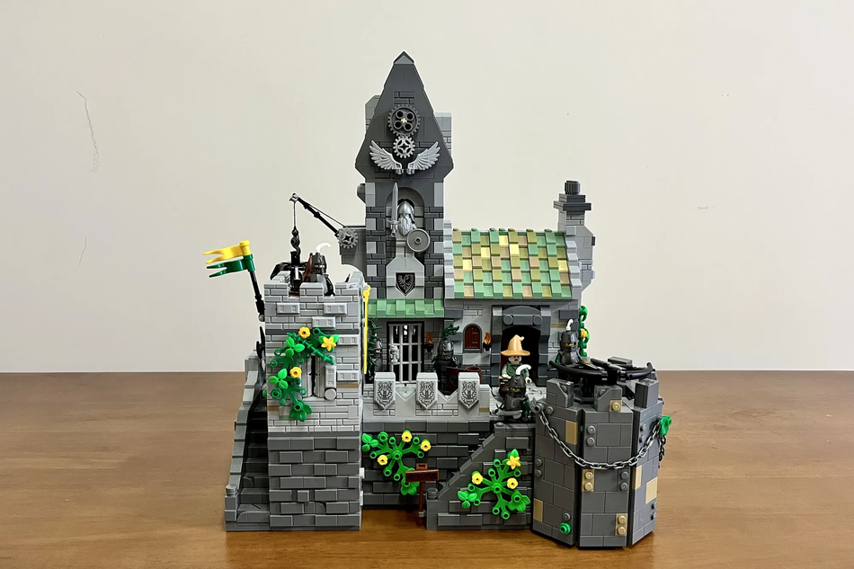 LEGO IDEAS The Lost Fortress