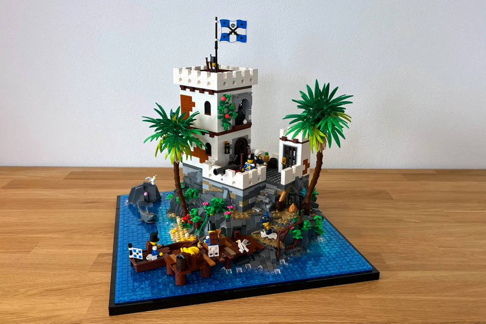 LEGO IDEAS Imperial Outpost