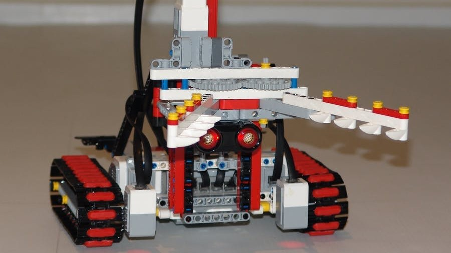 LEGO IDEAS LEGO MINDSTORMS Robot Inventor Build EV3 Gripper