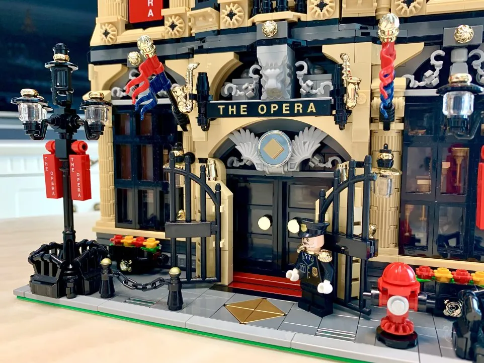 Opera lego online