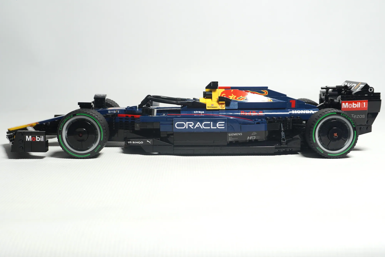 Lego red discount bull f1 car